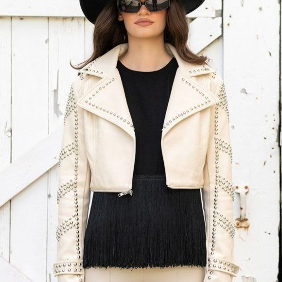 Callie Wear it Like you Mean It Vegan Leather Trench Coat With Studs Azalea Wang - Picture 6 of 10